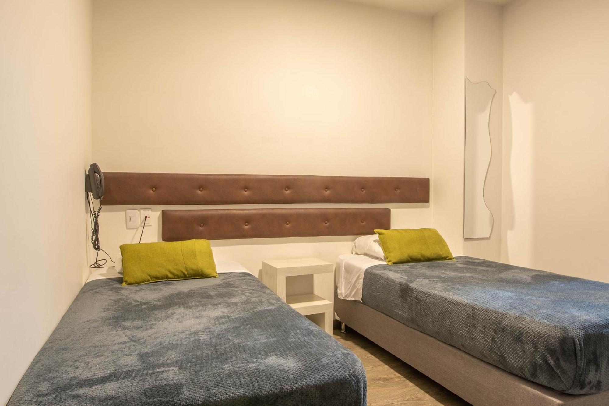 Hotel Wess Богота Экстерьер фото