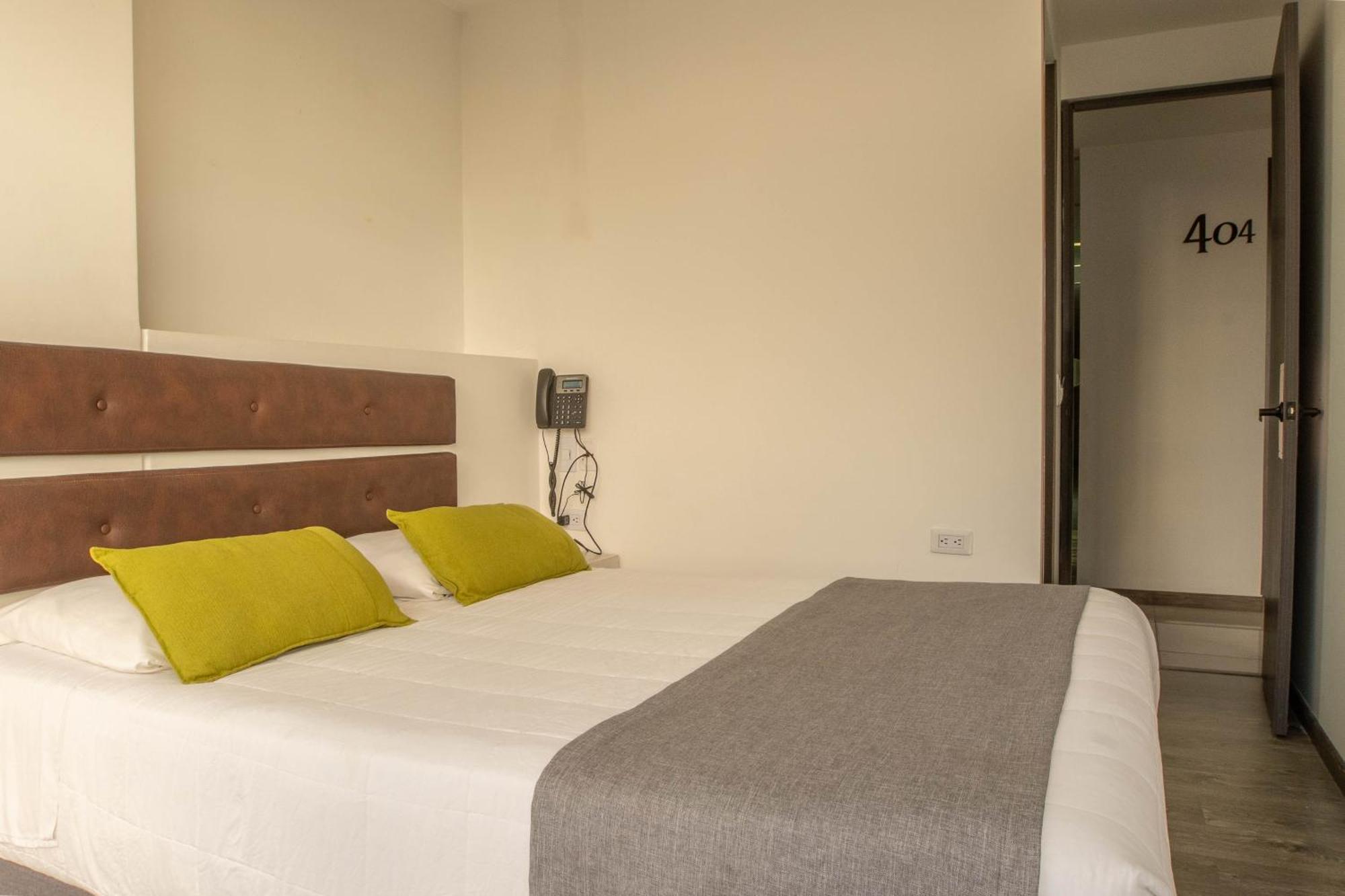 Hotel Wess Богота Экстерьер фото